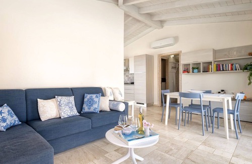 San Lorenzo House | Stunning private villa for 7 people with private pool, A/C, WIFI, TV and patio
