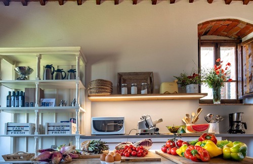 Rapale Villa | Stunning private villa for 20 guests with sauna, private pool, WIFI, TV and panoramic view