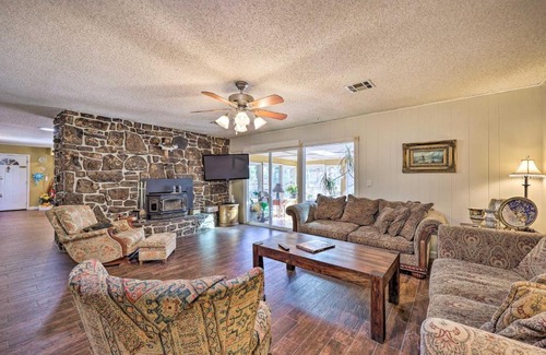 Rogers Villa | Stunning Rogers Villa with Pond about 7 Mi to Lake