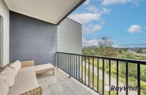Cranbourne West House | Stunning room in Cranbourne