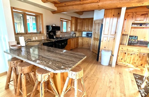 Geneva Cabin | Stunning Rustic Mountain Retreat located in a private community in Star Valley