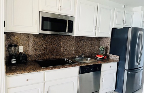Simpson Bay Apartment | Stunning Sea View Retreat in Cupecoy