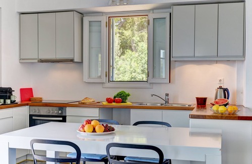 Stafylos Villa | Stunning Sea Views across the Aegean, Infinity Pool, Peaceful and Quiet, WIFI