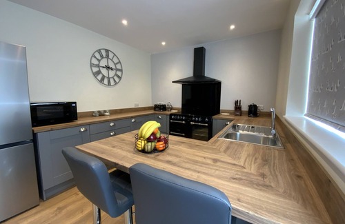 Scarborough House | Stunning, Spacious, Modern-Close to Beach, Restaurants, Shops, Theatres & Castle