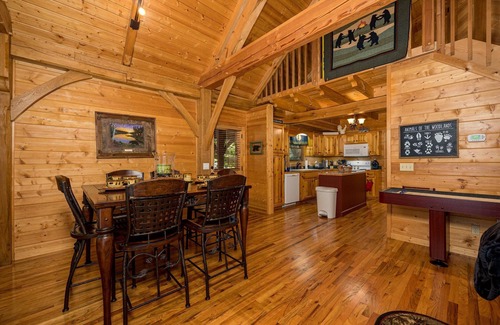 Wears Valley Cabin | Stunning!Timber Frame smart cabin