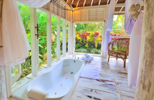 Melayang Villa | Stunning View In 1 BR Marvelous Villa Close To Ubud