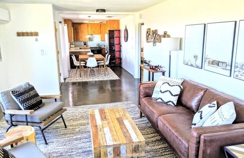 Joshua Tree House | Stunning Views: Rockwood Hill House