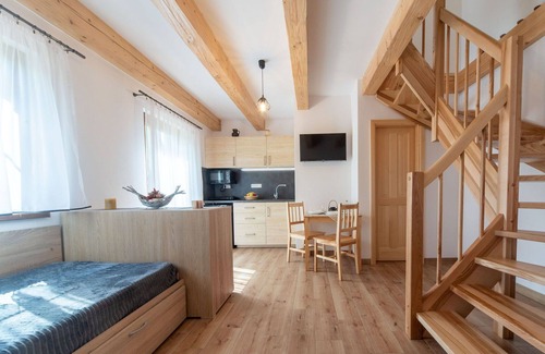 Straz nad Nezarkou House | Stunning villa for 5 guests with WIFI, TV, terrace, pets allowed and parking