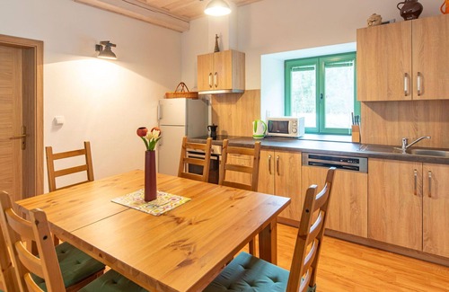 Veseli nad Luznici House | Stunning villa for 6 people with WIFI, TV, terrace and parking