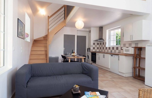 Le Mesnil-Patry House | Stunning villa for 5 people with WIFI, TV and terrace