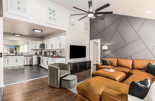 Prairie Village House | Stunning w/King Beds, Hot Tub, Sauna, By PV Shops
