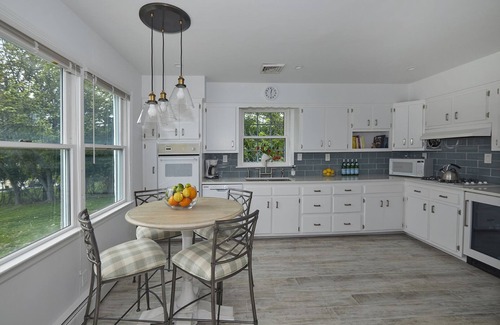 Shinnecock Hills House | Stunning Waterfront Beach House