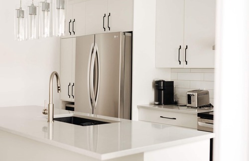 Saint-Hubert House | Style House of Westley