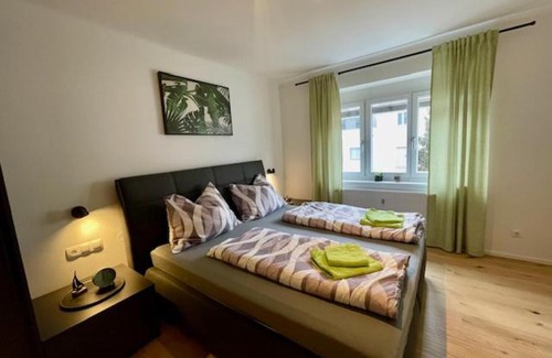 Graz City Centre Apartment | Stylisches Cityapartment mit Schloßbergblick