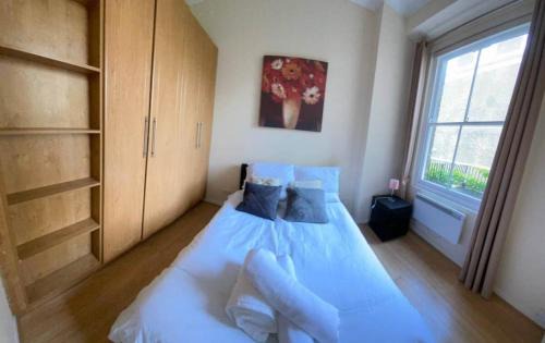 Chelsea Riverside Apartment | Stylish 1-Bed Flat in Chelsea Near Sloane Square