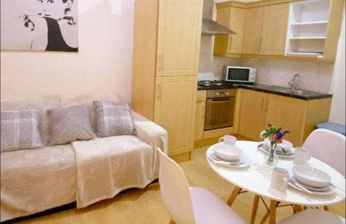 Chelsea Riverside Apartment | Stylish 1-Bed Flat in Chelsea Near Sloane Square