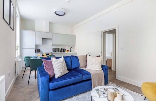 St Luke's Apartment | Stylish 1BR Close to Barbican Centre & St Paul's