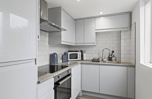 Kettering Apartment | Stylish 2 bedroom apartment Kettering Town Centre