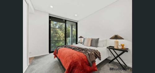 South Perth Apartment | Stylish 2-BR Apartment in the Heart of South Perth