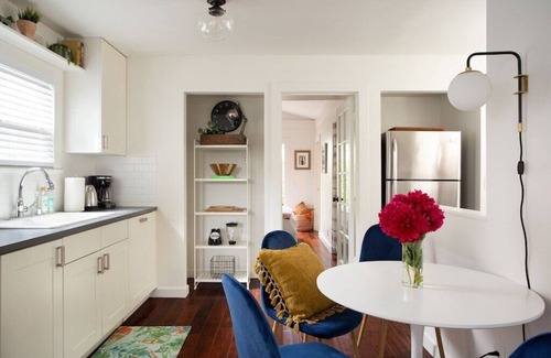 Carlson Park House | Stylish 2bed/2bath Culver Cottage Near Sony + Bikes