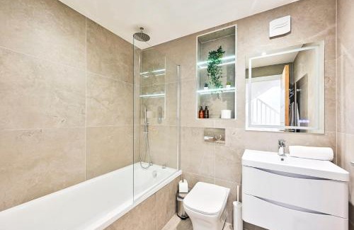 Finsbury Park Apartment | Stylish 3 Bedroom Apartment
