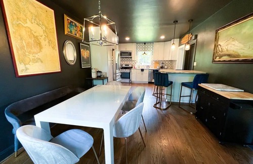 New Hope House | Stylish 3 Bedroom Country House Outside NYC