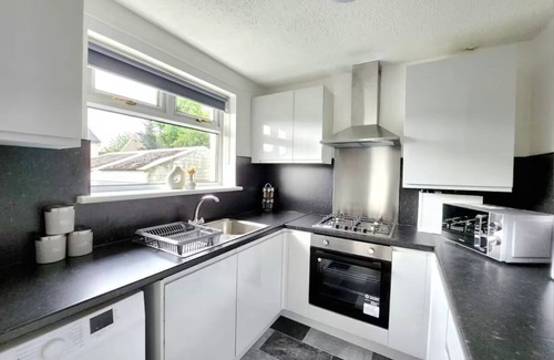Newton Mearns House | Stylish 3 Bedroom House in Glasgow