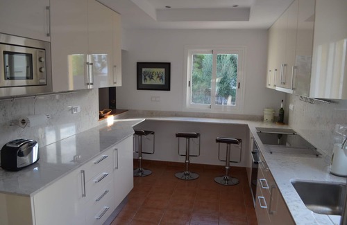 Punta Prima Villa | Stylish 3-Bedroom Villa with Private Pool, Garden and WiFi in Peaceful Location