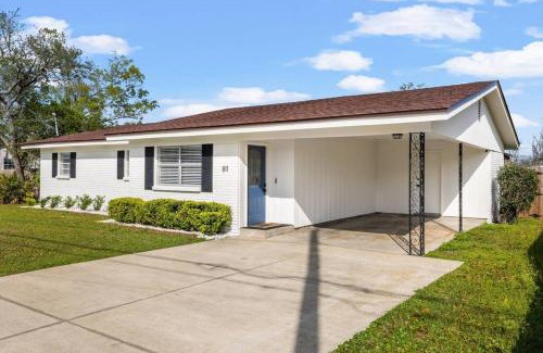 Lynn Haven House | Stylish 3BR 2BA House Minutes from PCB - Book now