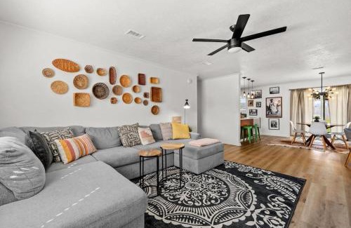 Lynn Haven House | Stylish 3BR 2BA House Minutes from PCB - Book now