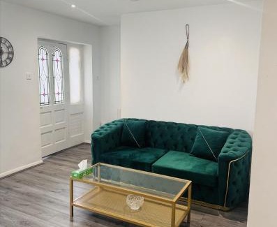 High Wycombe House | Stylish 3BR Home in High Wycombe
