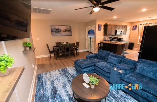 Jacksonville House | Stylish 3BR Stay w/Fast Wi-Fi + Parking