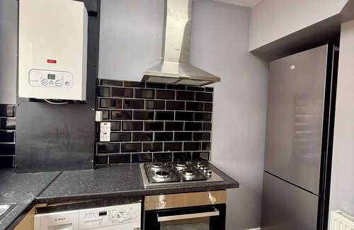 Fenham House | Stylish 4-Bed Home in Fenham – Near Newcastle City Centre