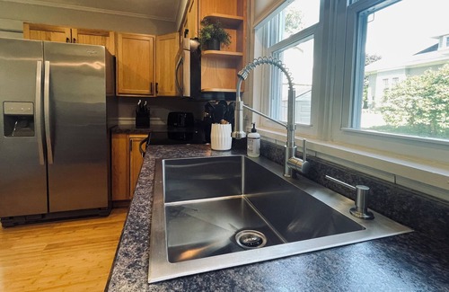 Clayton House | Stylish and Comfortable Downtown Historical Home Two Blocks From the River