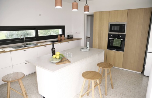 Pano Akourdalia Villa | Stylish and modern 3 bedroom villa, with infinity pool, mountain and sea views