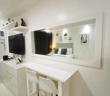 Mabolo Apartment | Stylish and Pristine Studio Unit At Persimmon Cebu