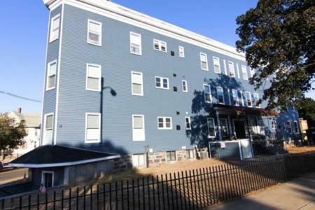 Medford Apartment | Stylish Apartment in Malden. 20 min from Boston
