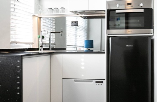 Darlinghurst Apartment | Stylish Art Deco Studio in the heart of Rushcutters Bay