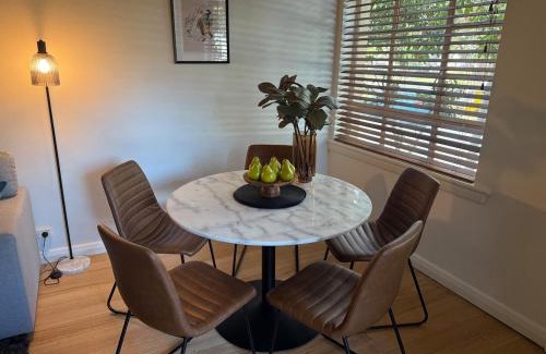 East Melbourne Apartment | Stylish Art Deco on the Park