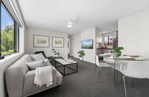 Randwick Apartment | Stylish Boutique Apartment by the Beach