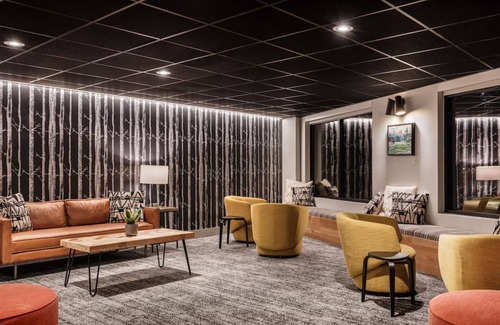 Silverthorne Hotel | Stylish City Getaway – Walk to Dining, Art, Shopping & the Heart of Downtown