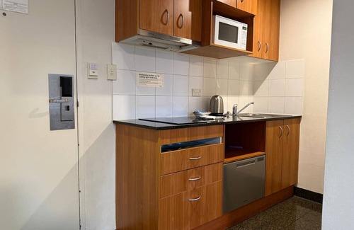 Parramatta Apartment | Stylish City Stay in Parramatta + Pool & Parking