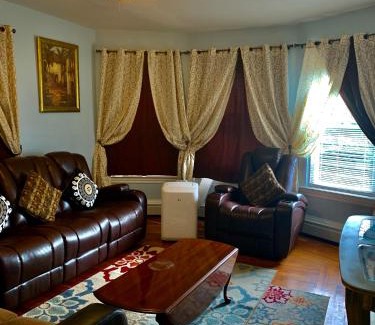 Pawtucket Apartment | Stylish, Cozy 2BR Private Apt, 2nd Floor, Scenic View, Well-Appointed, Near Providence, MA, RI Line, I-95 Access