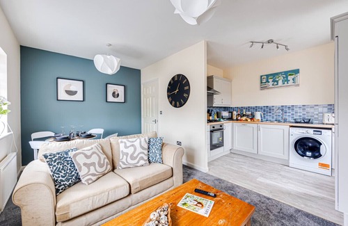 Hartwell Apartment | Stylish Flat Excellent Location Free Parking