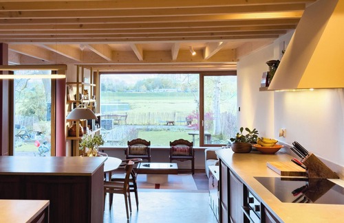 Amsterdam North House | Stylish freestanding Amsterdam house, great garden and meadow view. Remote work.