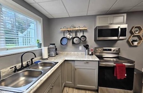 Old Town Apartment | Stylish Guest Suite - Close to Orono and Bangor!