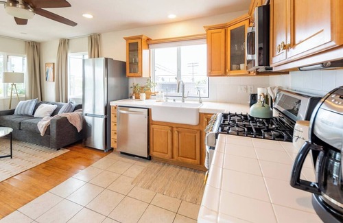 Point Loma Apartment | Stylish Guesthouse with Ocean & City Views