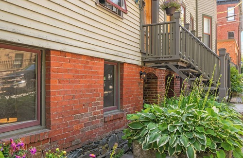 Downtown Halifax Apartment | Stylish & Historic walk down in best DT location