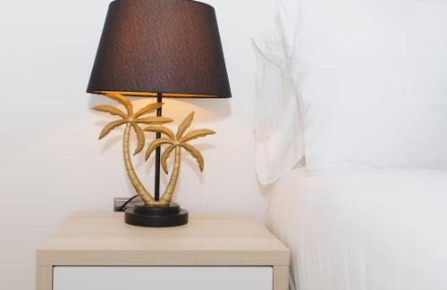 Lea Bridge Apartment | Stylish London Flat with Garden, Close to City