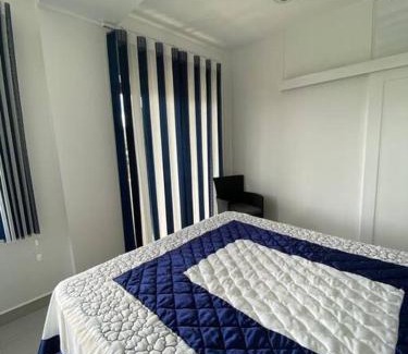 Candos Apartment | Stylish & Luxury 2-bed parkside apart with pool